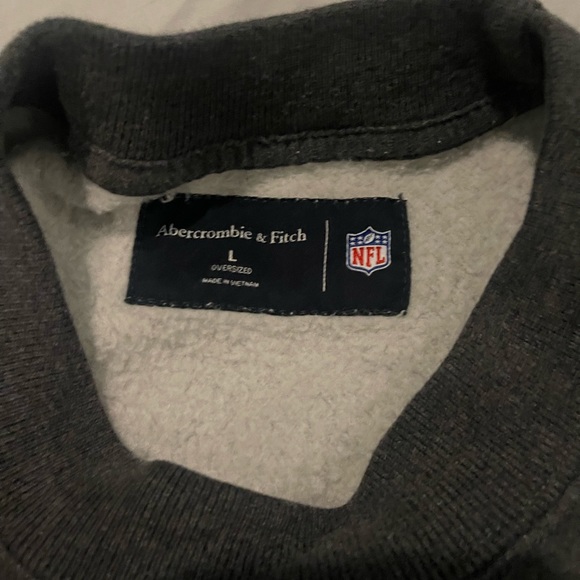 Abercrombie & Fitch Gray Super Bowl XV Sweatshirt - Picture 2 of 2